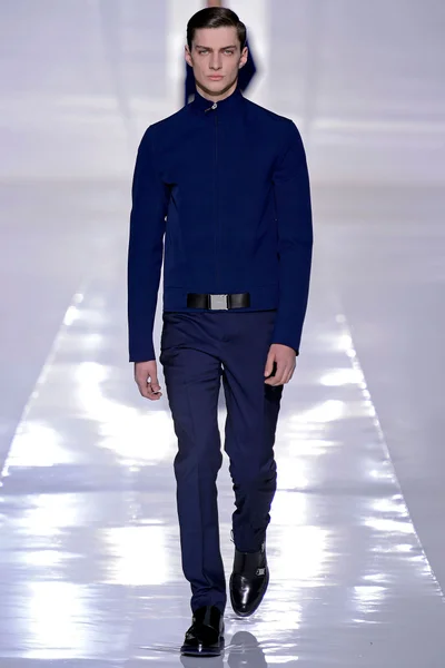 Look 34